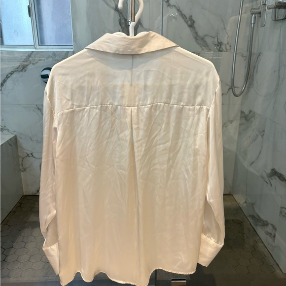 NWT Zara satin blouse button down top Size M - Picture 2 of 4